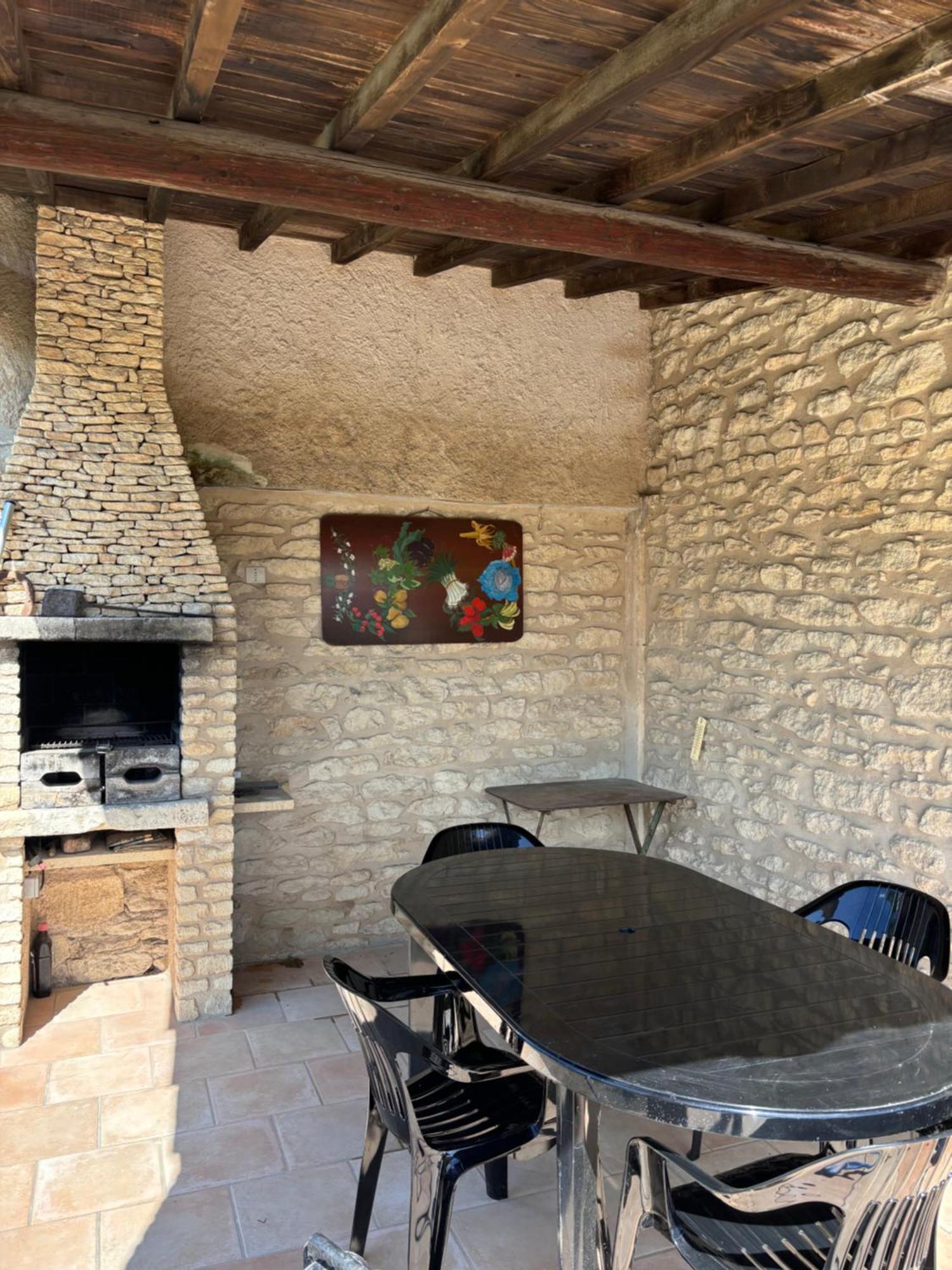 Les Juliens Gordes Exterior foto