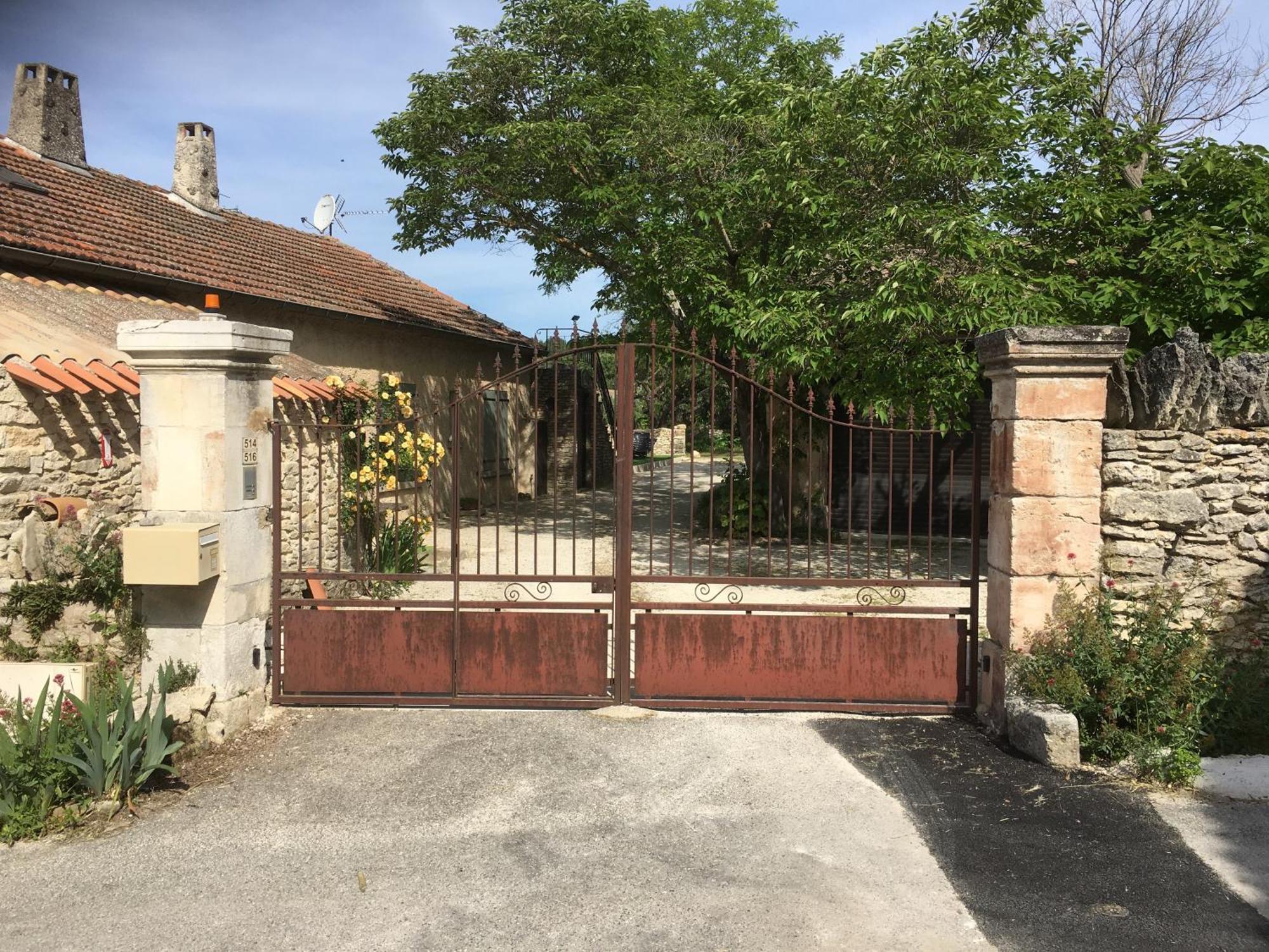 Les Juliens Gordes Exterior foto